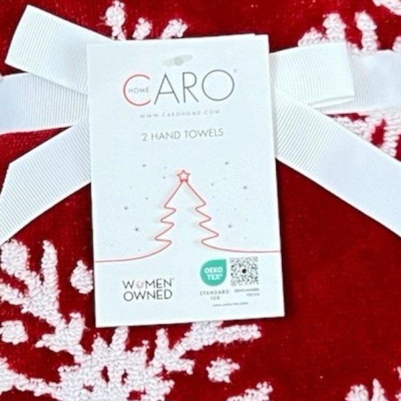 Caro Home - ‘Snowflake Red/White’ Hand Towels (2). NWT Firm! - Picture 3 of 4